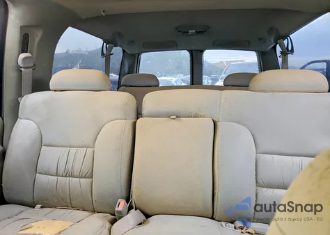 2009 Chevrolet Suburban C1500 z USA, uszkodzony, nr VIN 3GNEC16R1XG195760